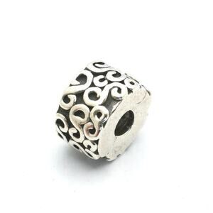 Authentic PANDORA Retired Swirls Clips - 790338